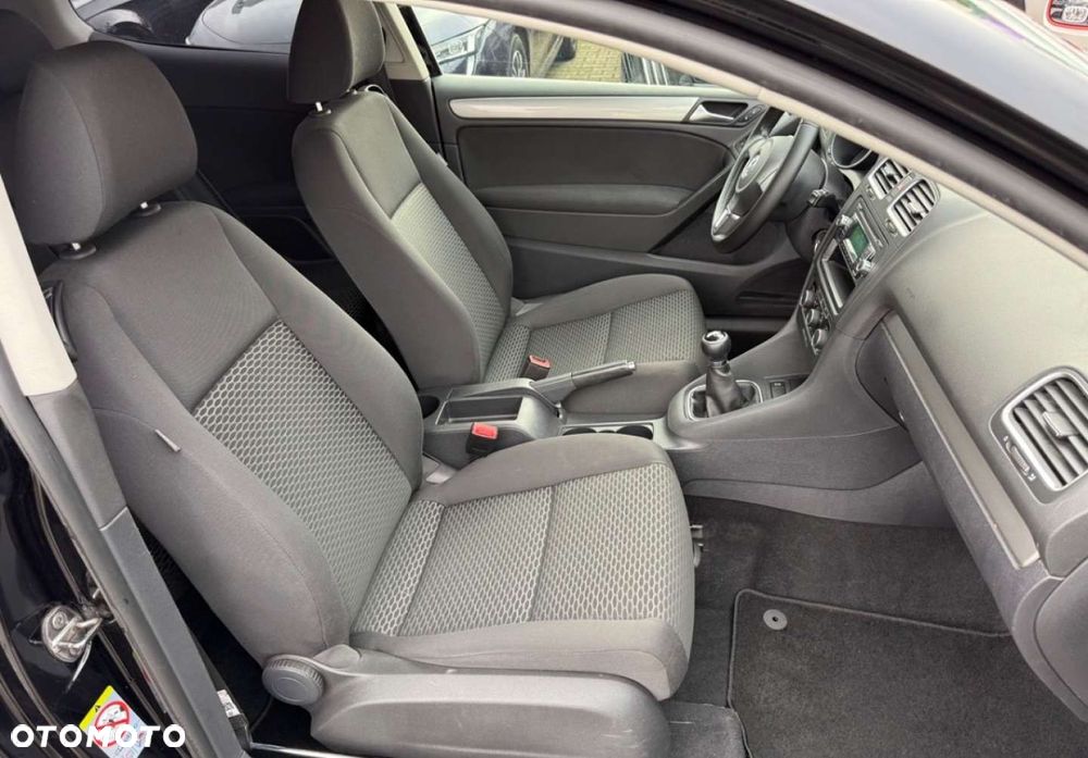 Volkswagen Golf - 12