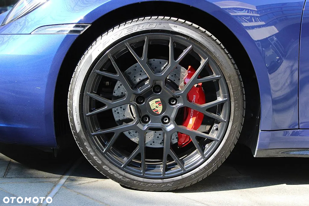 Porsche 911 Carrera S - 6