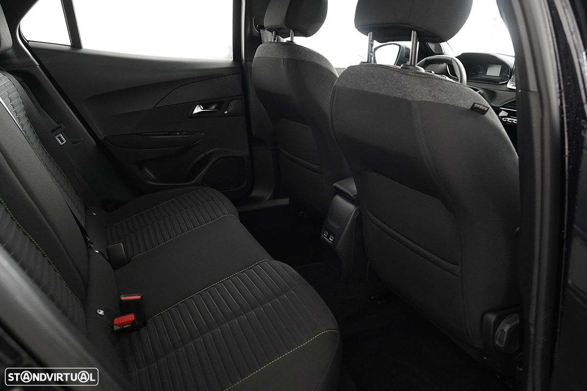 Peugeot e-2008 54 kWh Active - 23