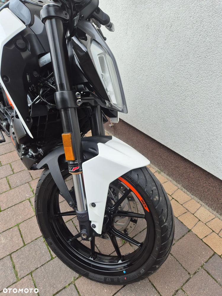 KTM Duke 125 - 11