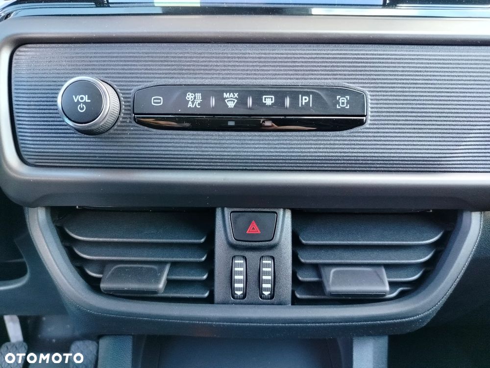 Ford Transit Courier - 24