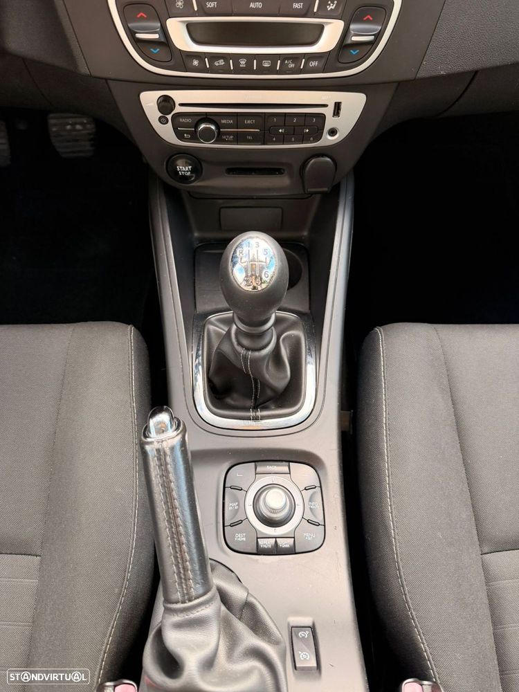 Renault Mégane Sport Tourer 1.5 dCi Limited - 25