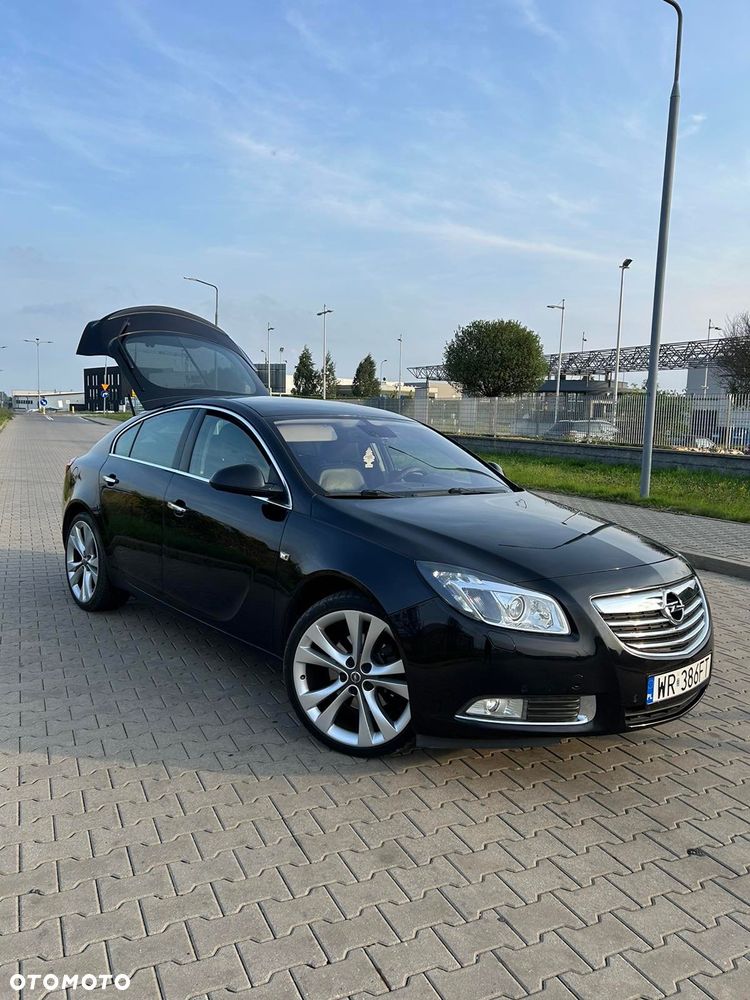 Opel Insignia 2.0 T Cosmo - 1