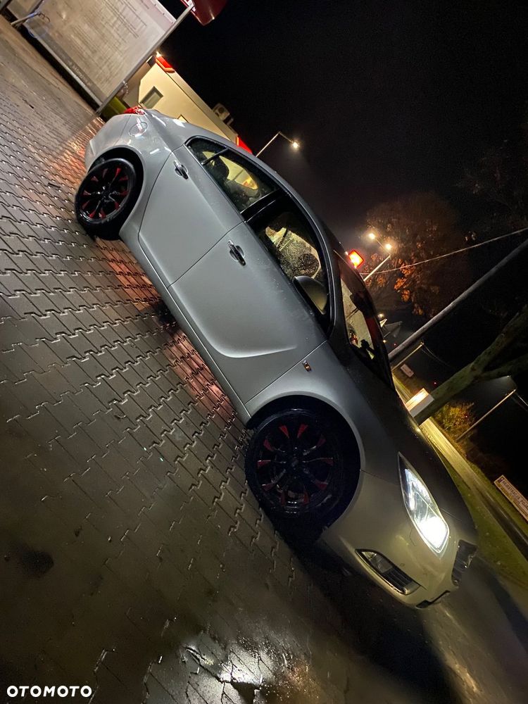 Opel Insignia 2.0 CDTI - 11