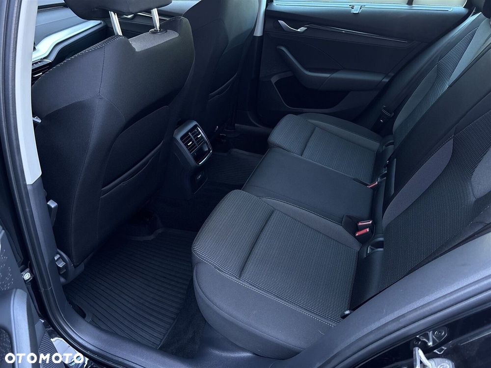 Skoda Octavia 1.5 TSI Selection - 13