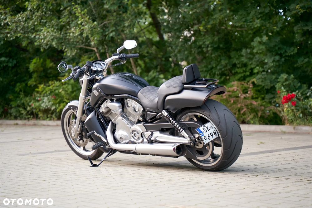 Harley-Davidson V-Rod Muscle - 2