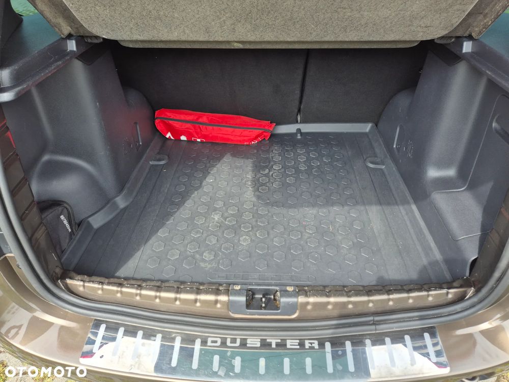 Dacia Duster 1.6 SCe Laureate S&S - 15