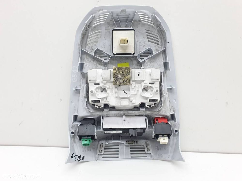 LAMPKA PODSUFITKI SZYBERDACH PEUGEOT 5008 II 2019 EUROPA - 4