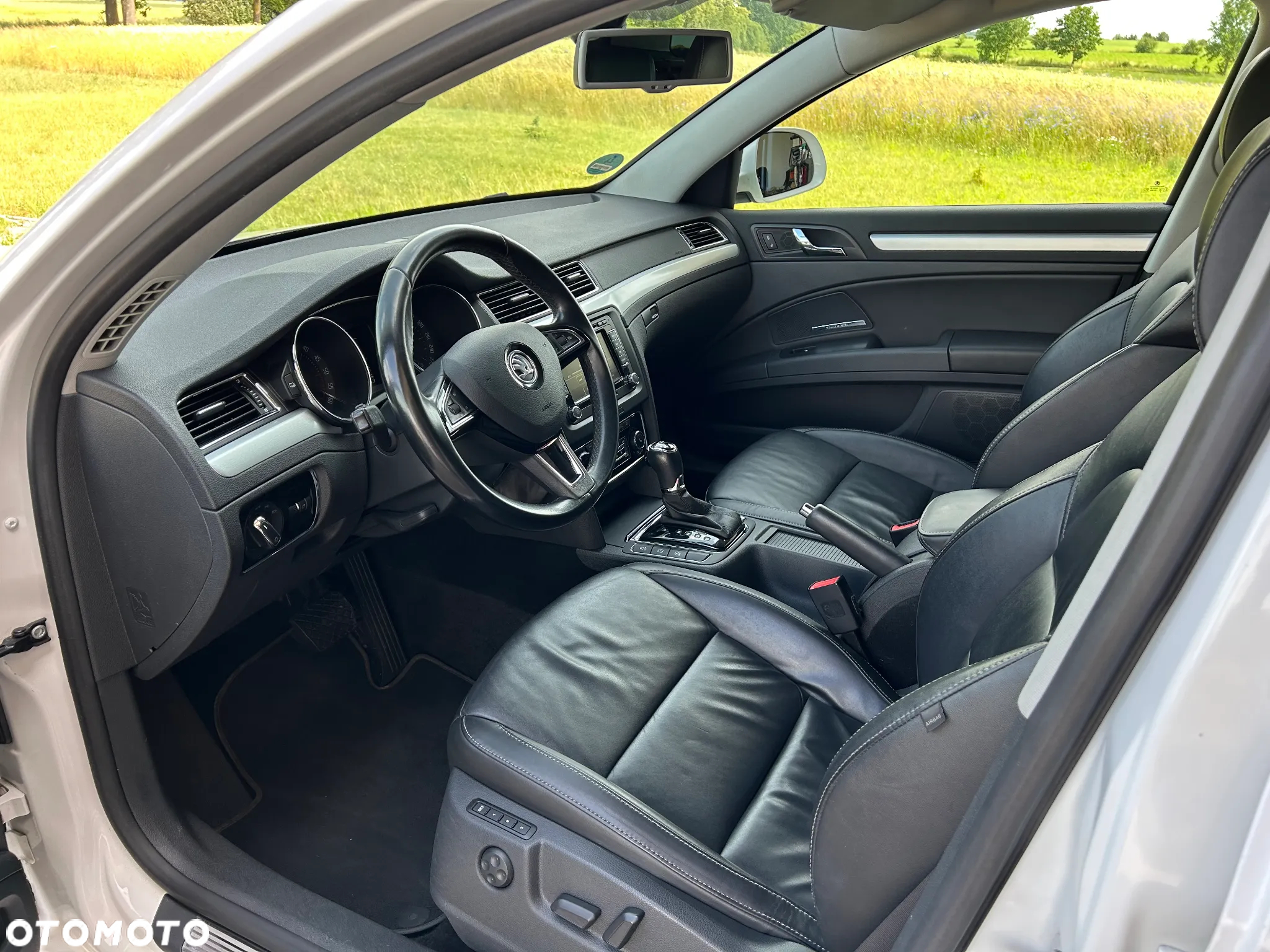 Skoda Superb 2.0 TDI DSG Ambition - 21