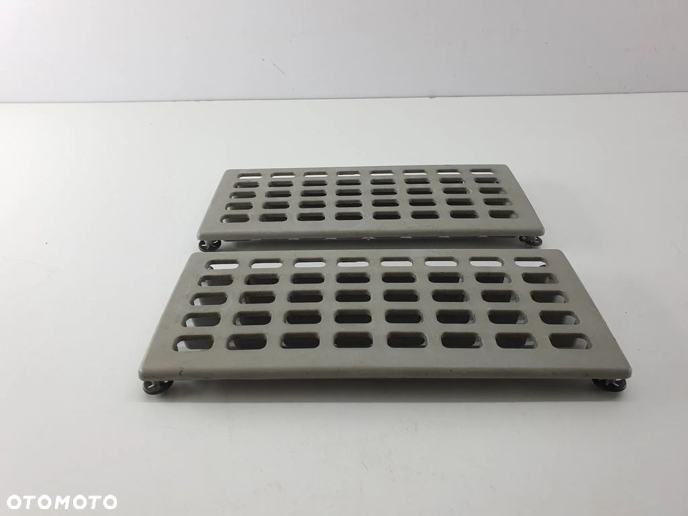 KRATKA WENTYLACYJNA  IVECO EUROCARGO - 9