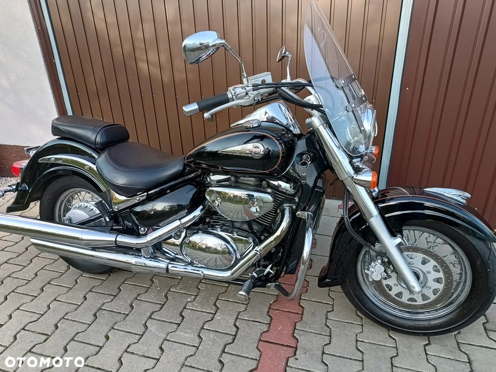 Suzuki VL 800 Volusia - 2