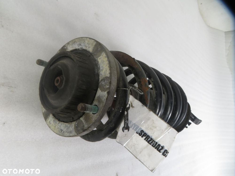 MCPERSON PRAWY PRZEDNI AUDI A8 D2 2.5 TDI - 2