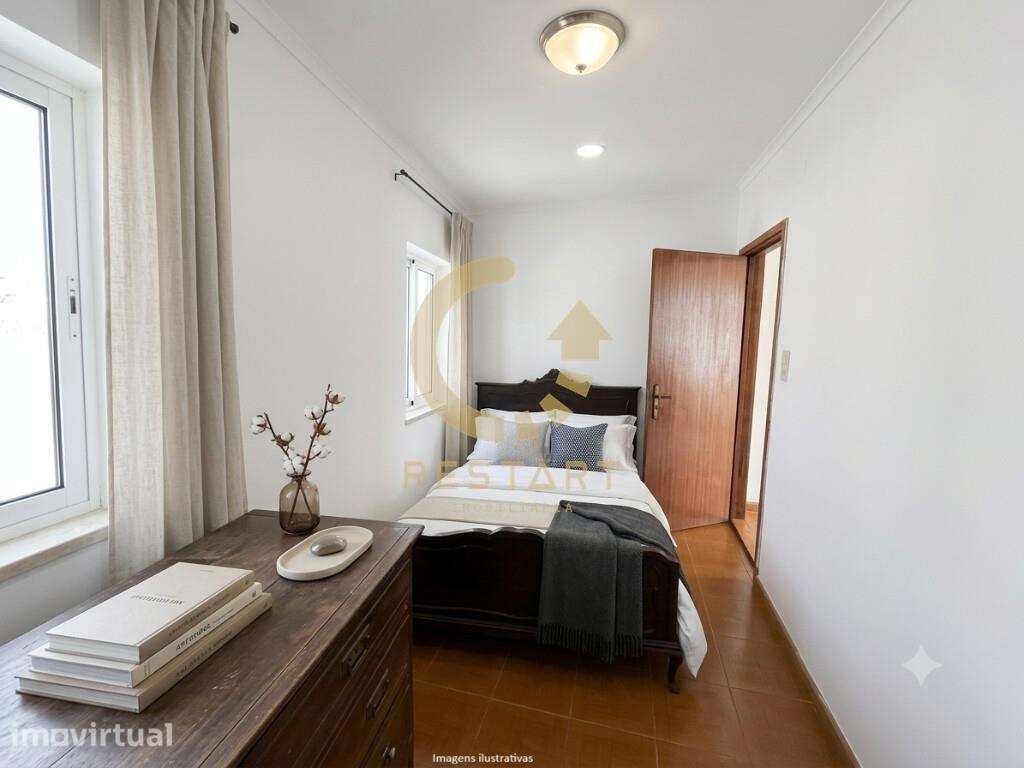 Moradia T2 para Reabilitação | 180m2 de Logradouros | Gondomar - Grande imagem: 5/31