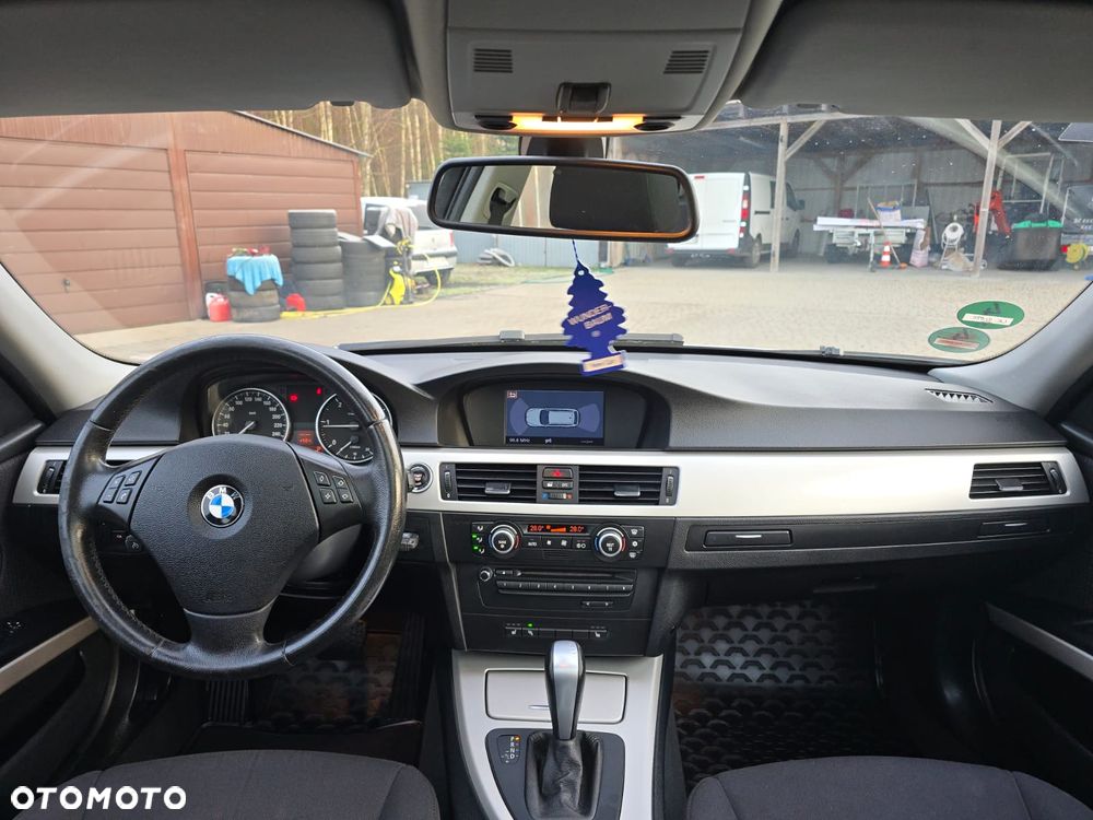 BMW Seria 3 320d DPF - 16