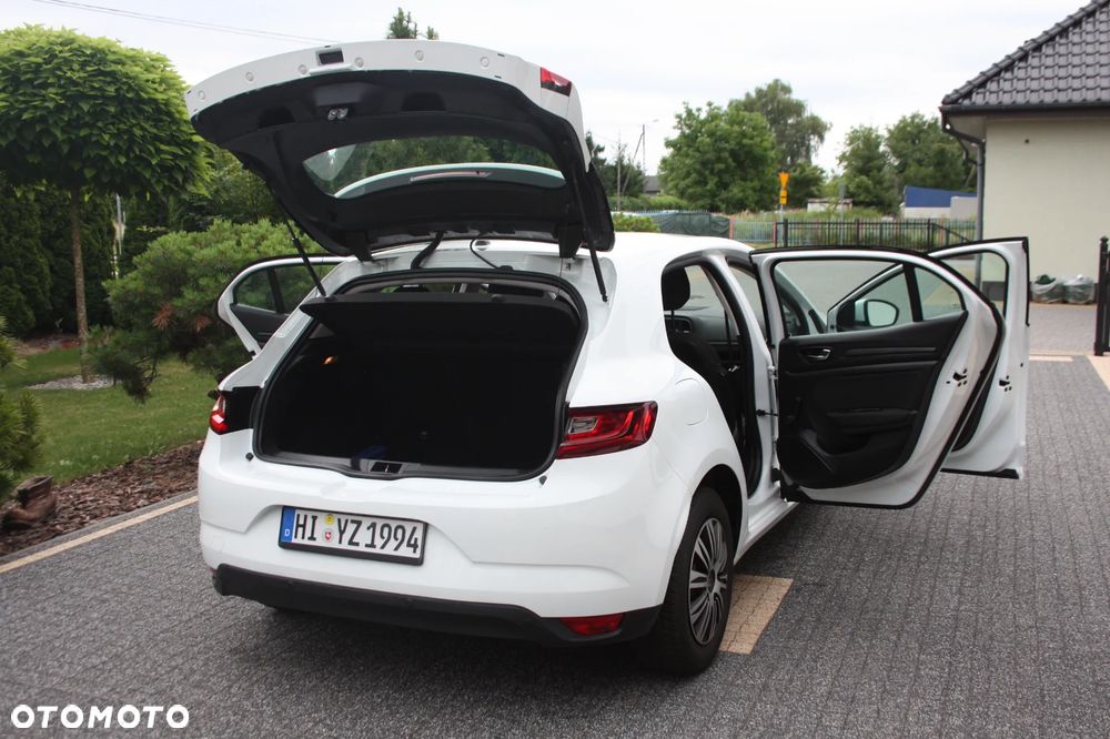Renault Megane ENERGY TCe 100 LIMITED - 28