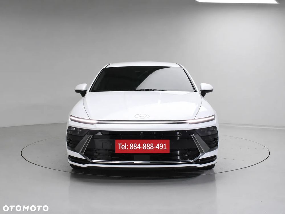 Hyundai Sonata - 9