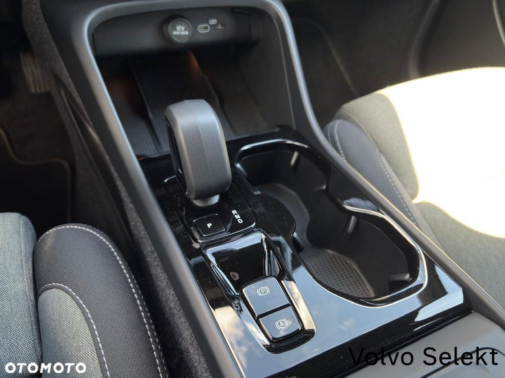 Volvo XC 40 - 35