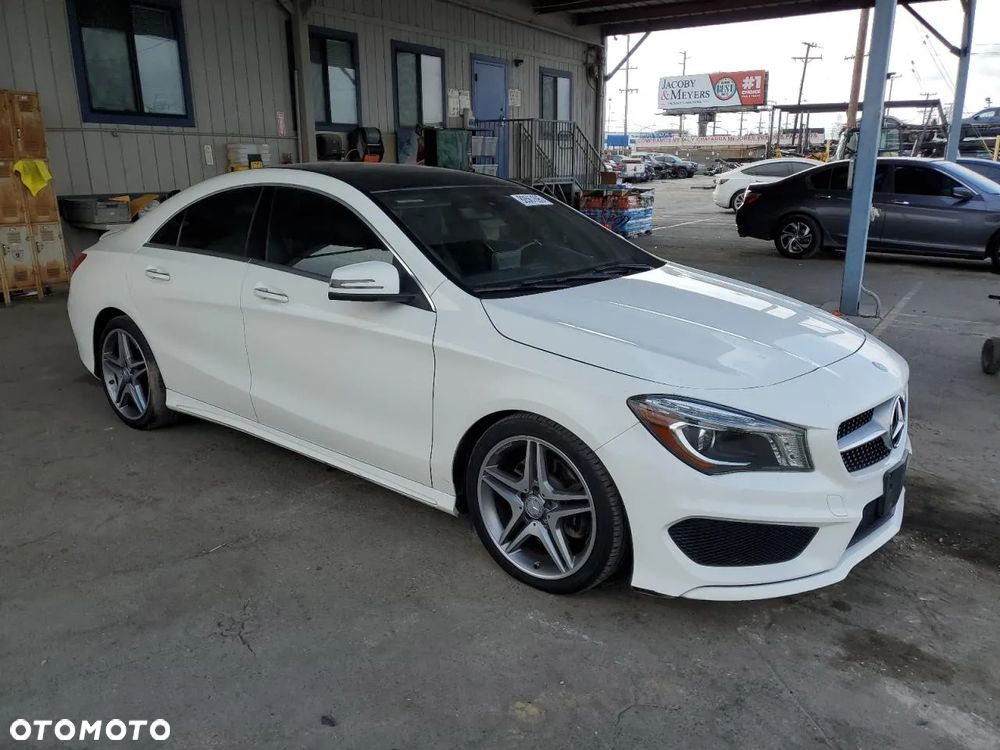 Mercedes-Benz CLA - 4
