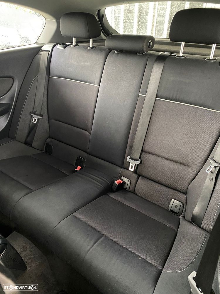 BMW 118 d DPF Edition Sport - 8