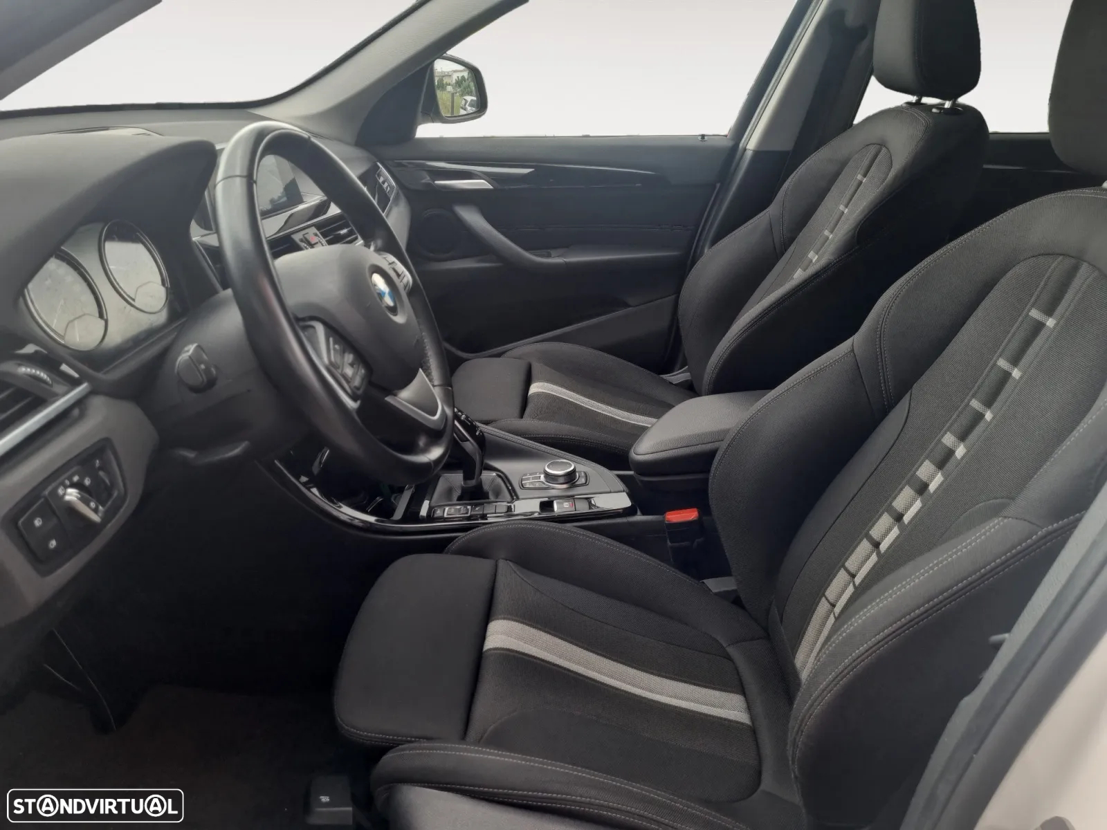 BMW X1 18 d sDrive Auto - 10