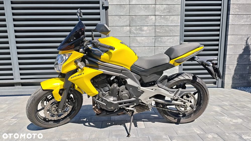 Kawasaki ER - 1