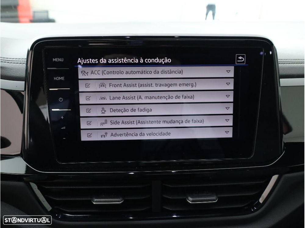 VW T-Roc 2.0 TDI R-Line DSG - 24