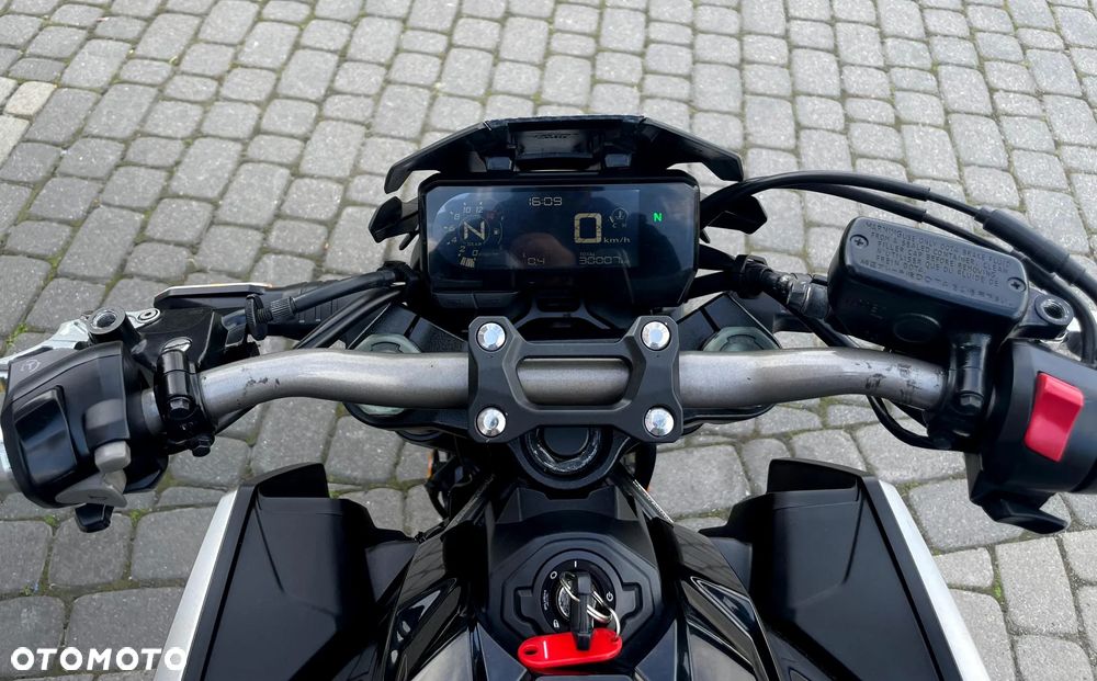 Honda CB - 9