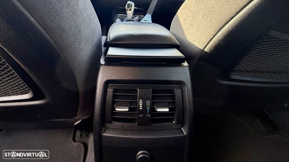 BMW 318 d Auto Pack M - 16