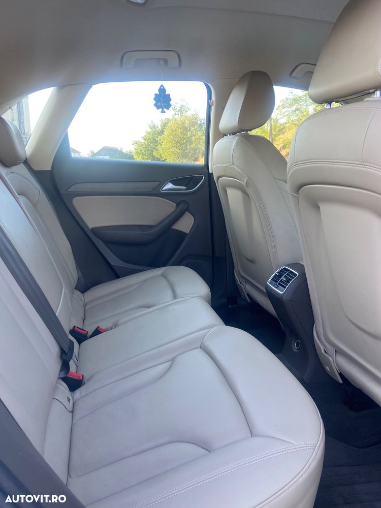 Audi Q3 2.0 TDI Quattro S tronic - 11