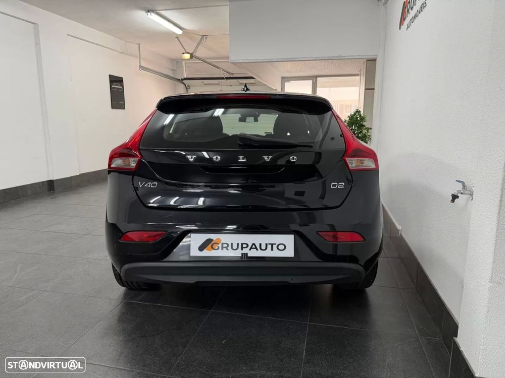 Volvo V40 1.6 D2 Kinetic - 3