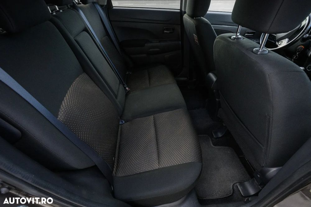 Mitsubishi ASX 1.8 DID 2WD Intense A15 - 11