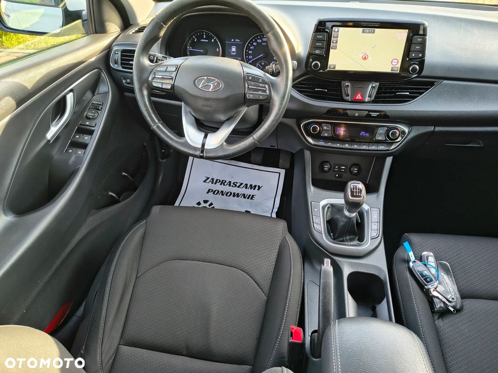 Hyundai i30 blue Kombi 1.6 CRDi Premium - 6