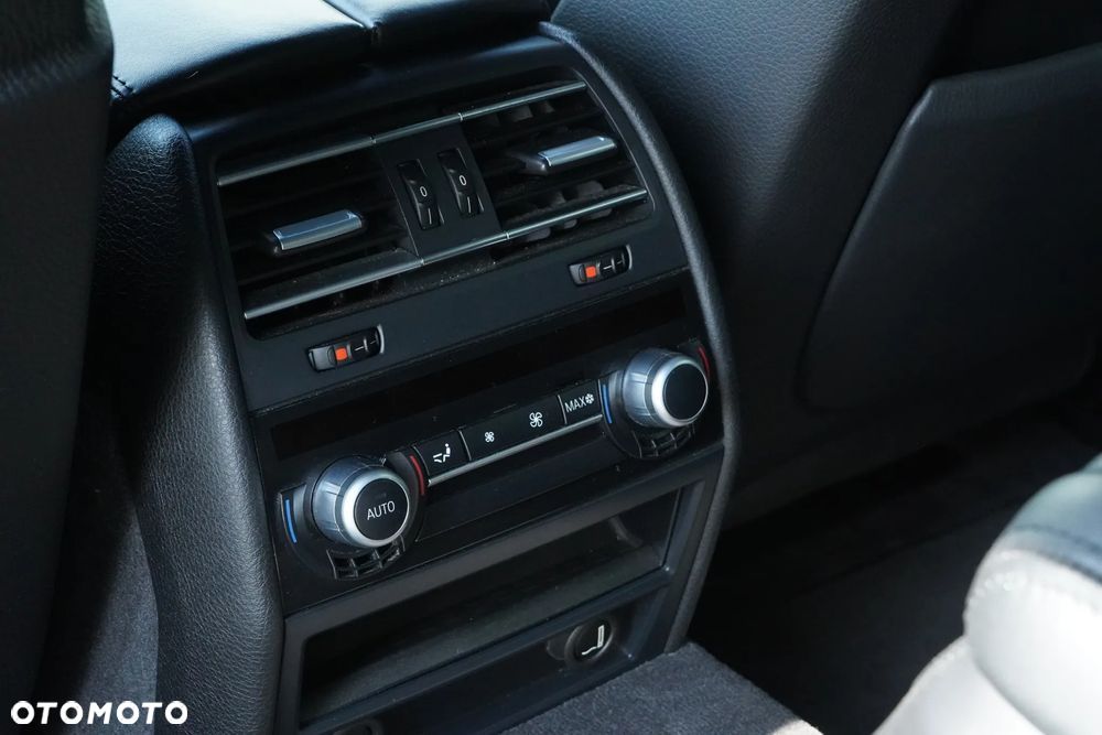 BMW Seria 7 740d xDrive - 35