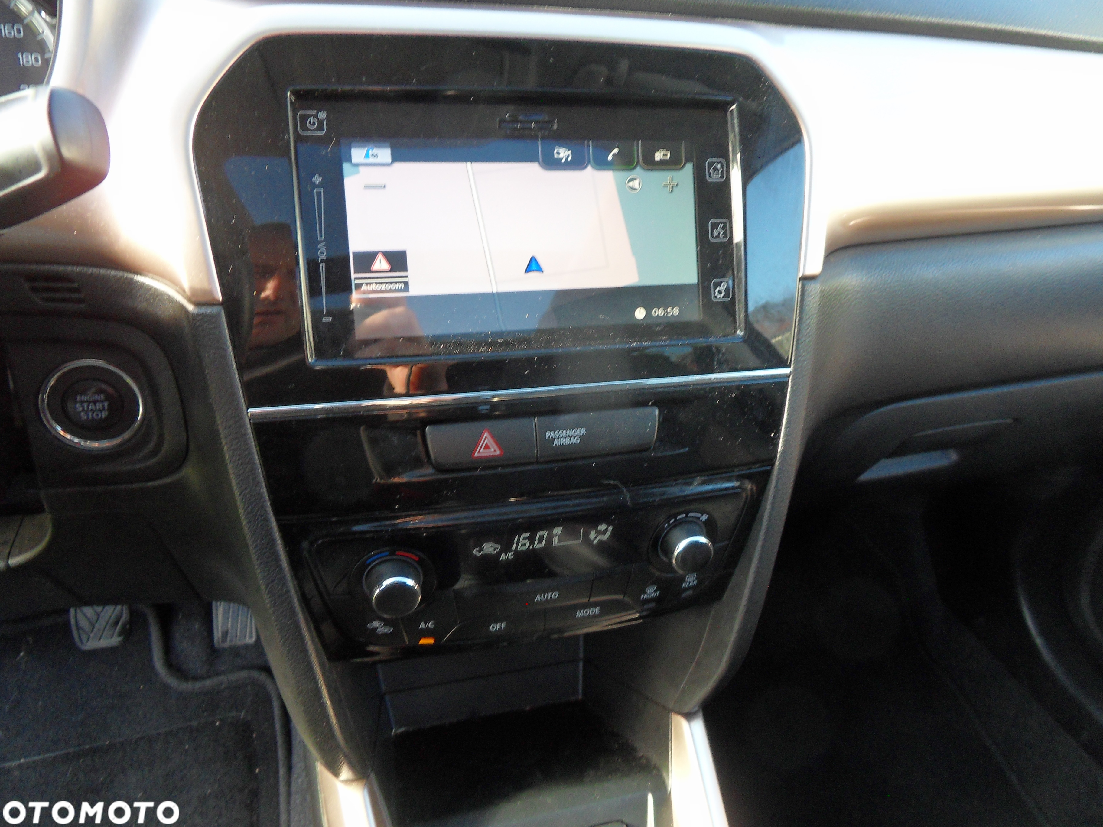 Suzuki Vitara 1.6 Premium 2WD - 24