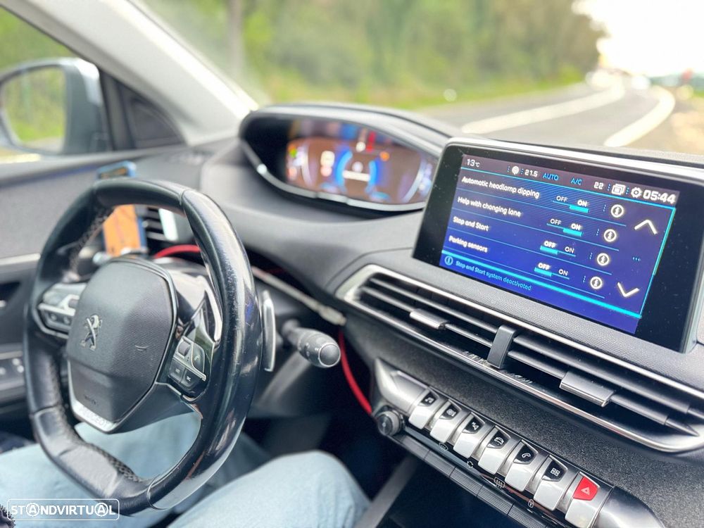 Peugeot 5008 1.5 BlueHDi Allure EAT8 - 13