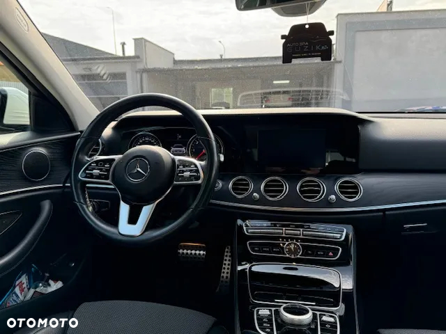 Mercedes-Benz Klasa E 220 d 9G-TRONIC - 18