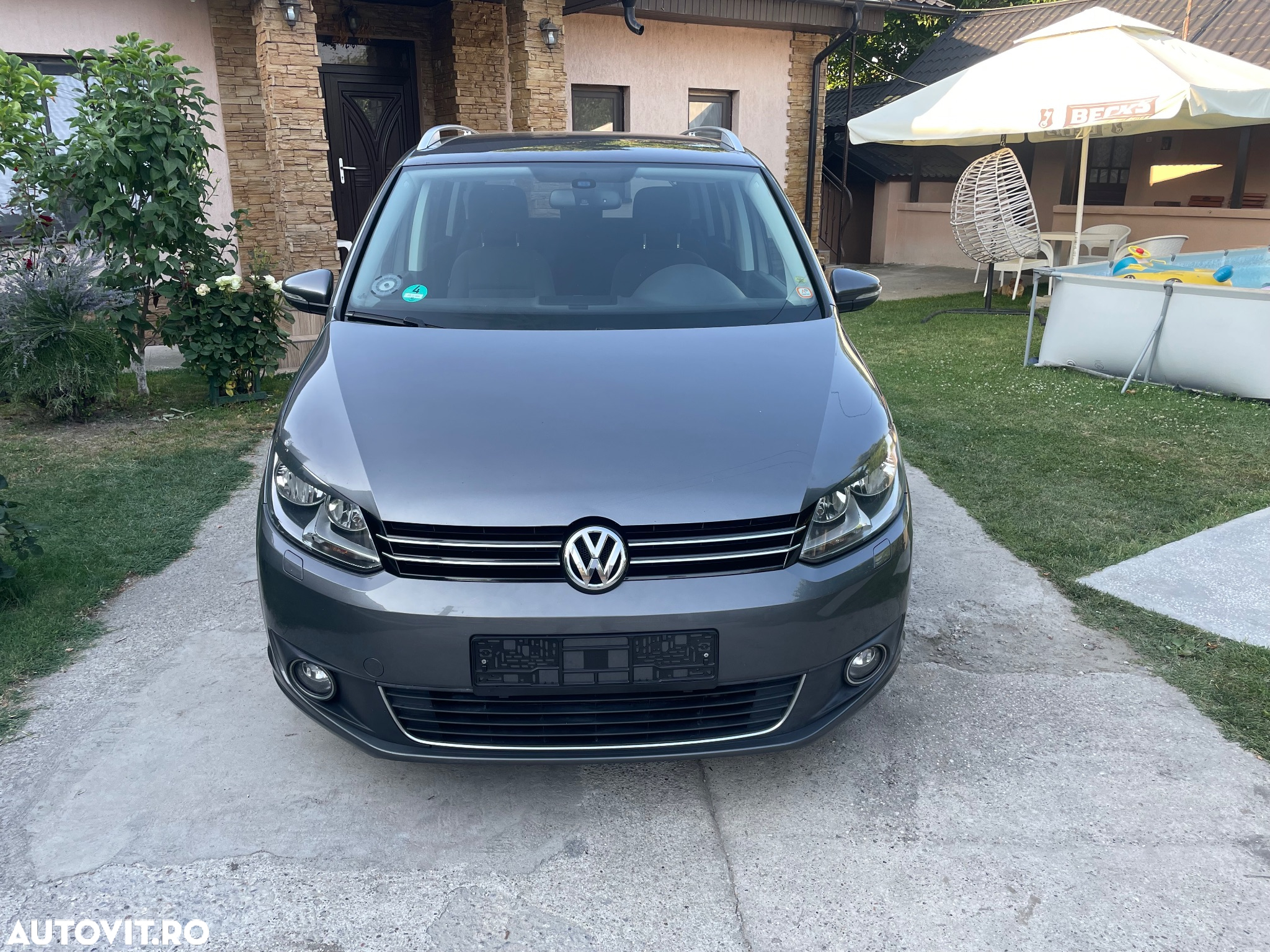 Volkswagen Touran - 9