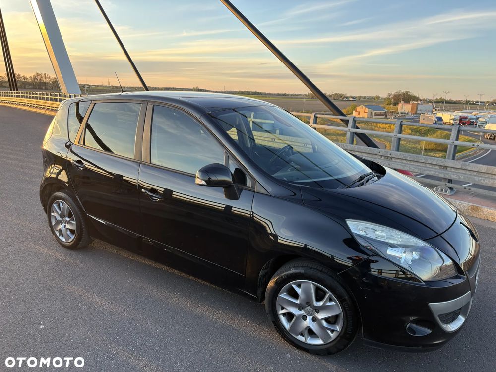 Renault Scenic - 18