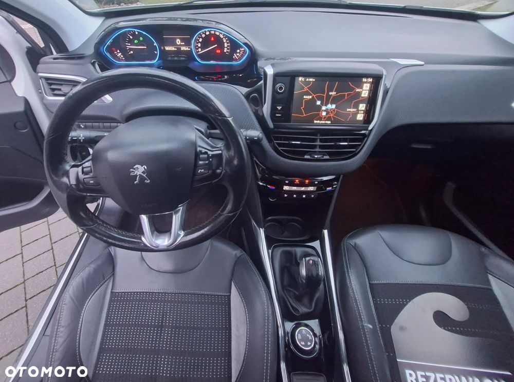 Peugeot 2008 1.6 VTi Allure - 9