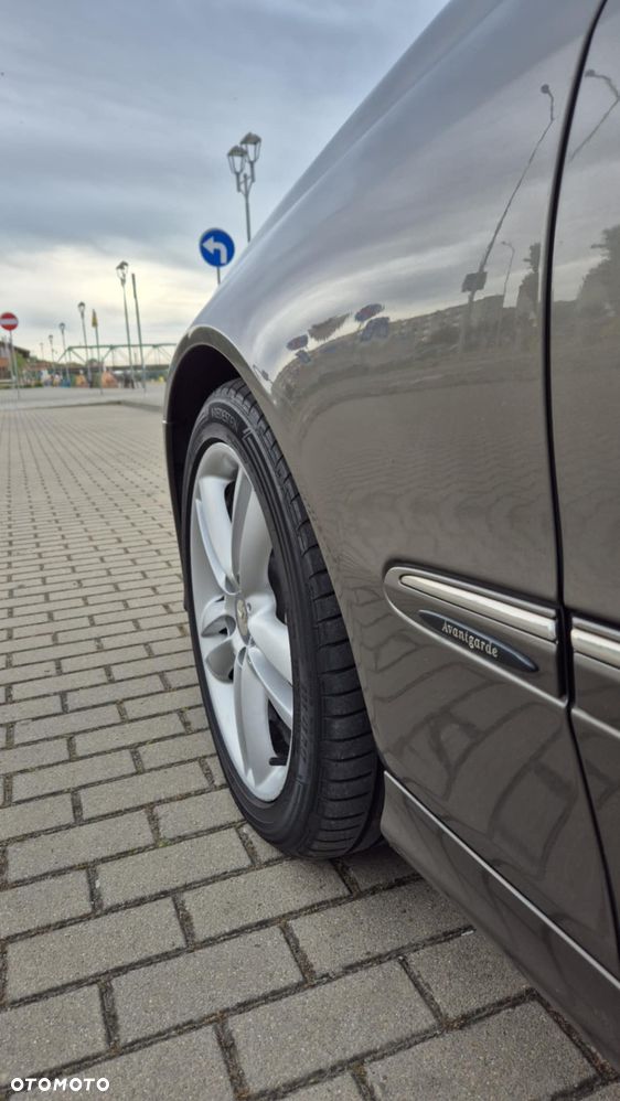 Mercedes-Benz CLK - 8