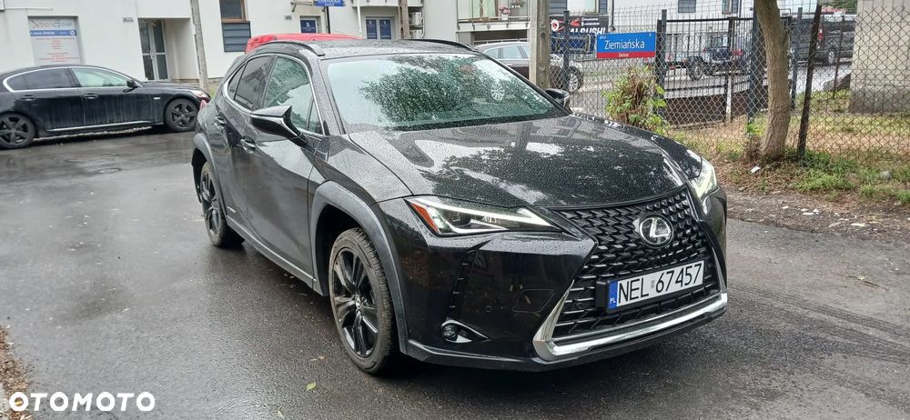 Lexus UX 250h - 2