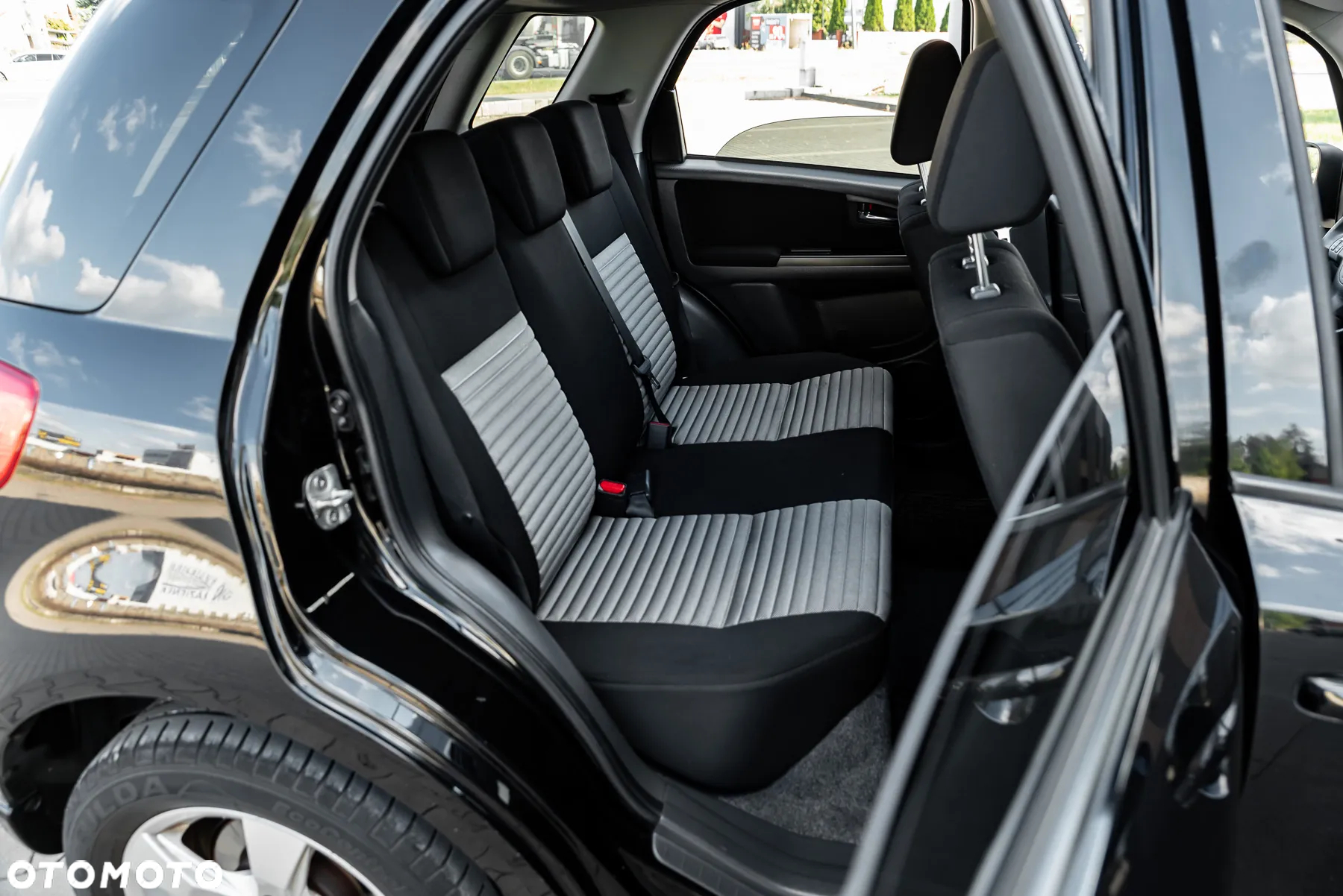 Suzuki SX4 1.6 Premium - 7