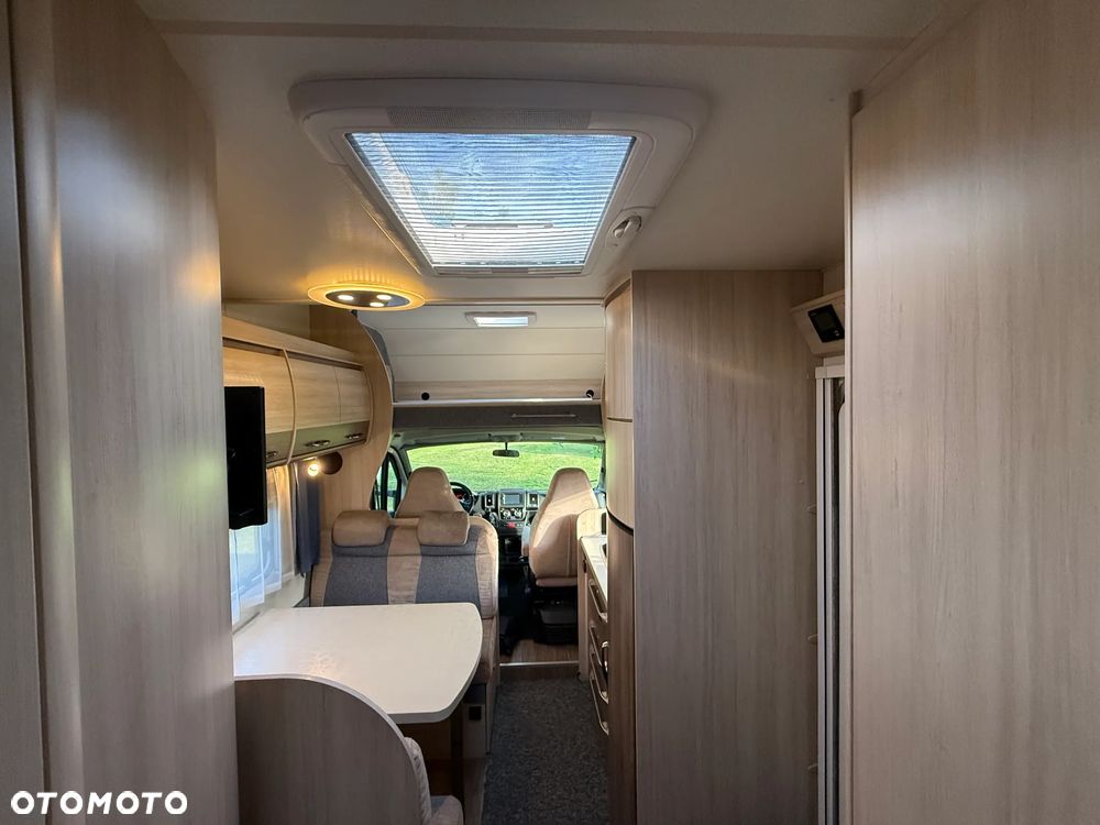 Hobby Kamper,camper I właściciel garażowany 6-osób - 16