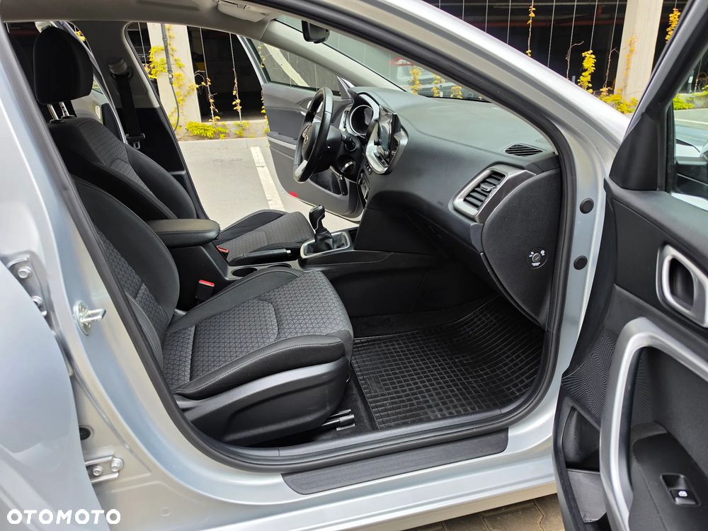 Kia Ceed 1.0 T-GDI M - 11