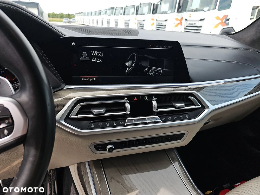 BMW X7 M50d sport - 14