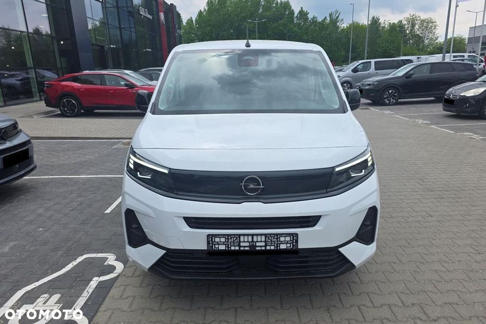 Opel Combo Van Cargo L2H1 EAT8 1.5 130KM - 4