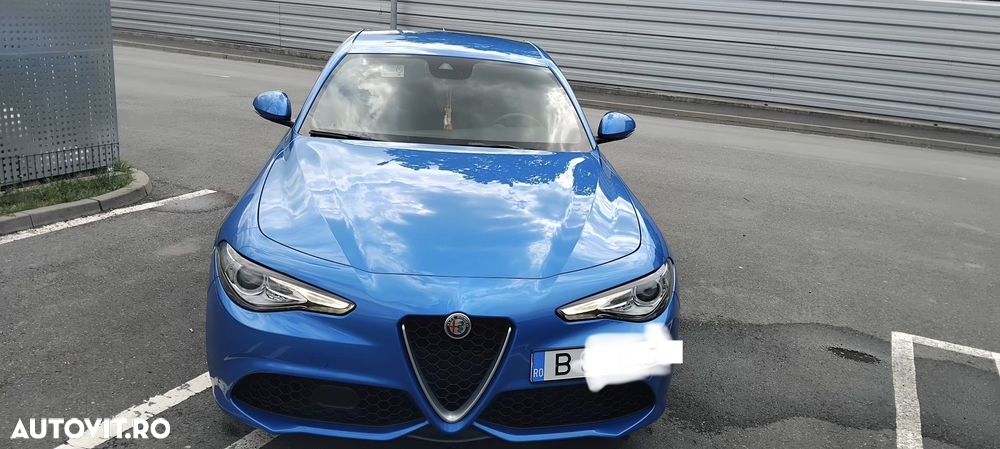Alfa Romeo Giulia 2.2 AT8 Advanced Efficiency - 1