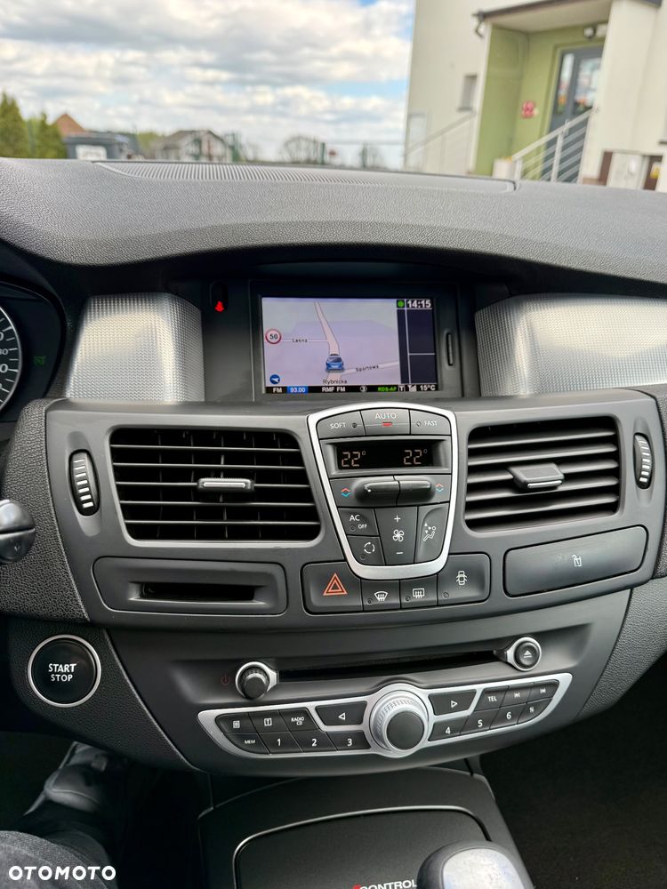 Renault Laguna dCi 175 FAP Initiale - 15