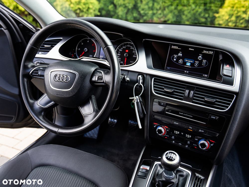 Audi A4 Avant 2.0 TDI - 28