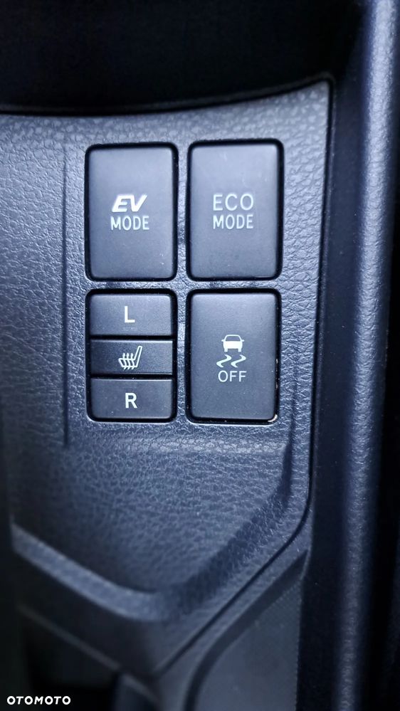 Toyota Yaris 1.5 VVT-i Lounge - 10